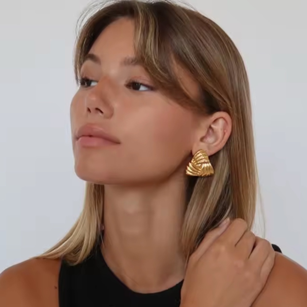 Trendy Old Money Earrings
